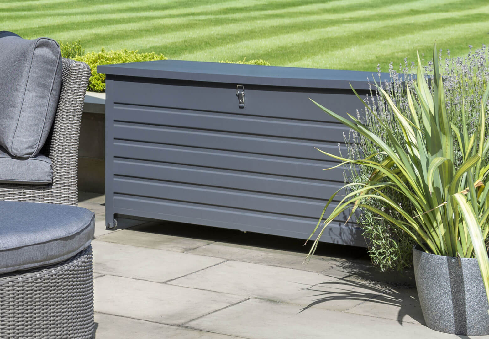 Kettler Medium Aluminium Storage Box in Grey