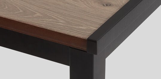 Porto160Table_Ashwood_FeatureImage1_a975ee89-5470-4f7d-996c-39903a085e28